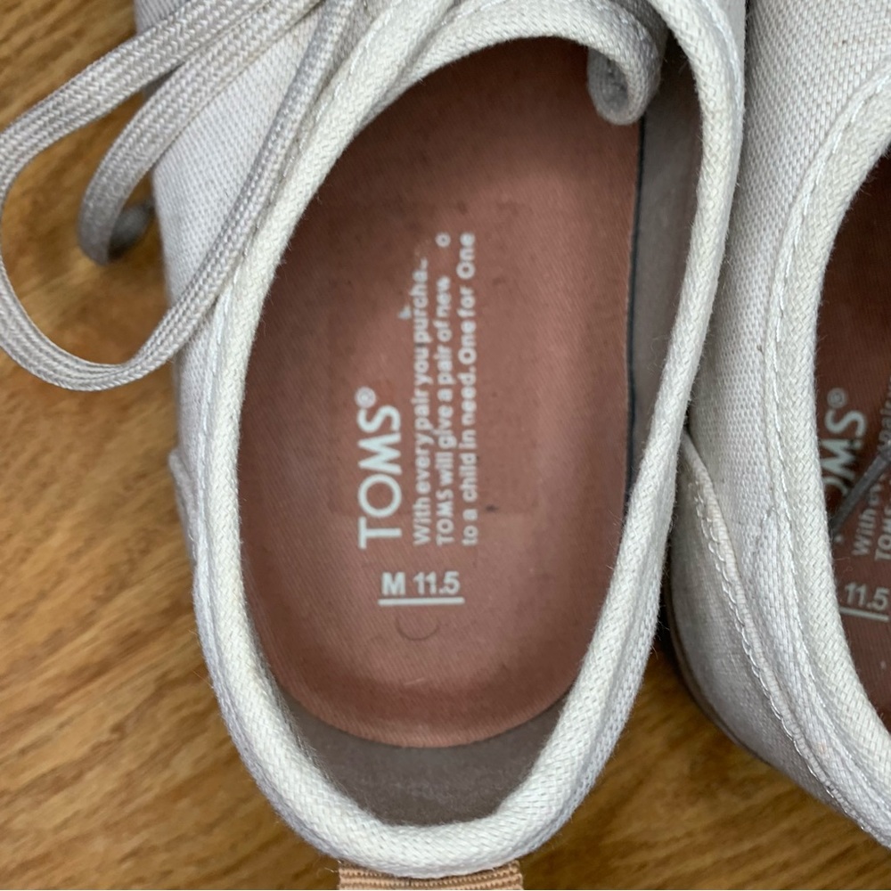 Men’s Toms Natural Oxford Canvas Sneakers Gum Sole Size 11.5 - Picture 10 of 10